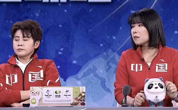 边被c边被打屁股高潮视频